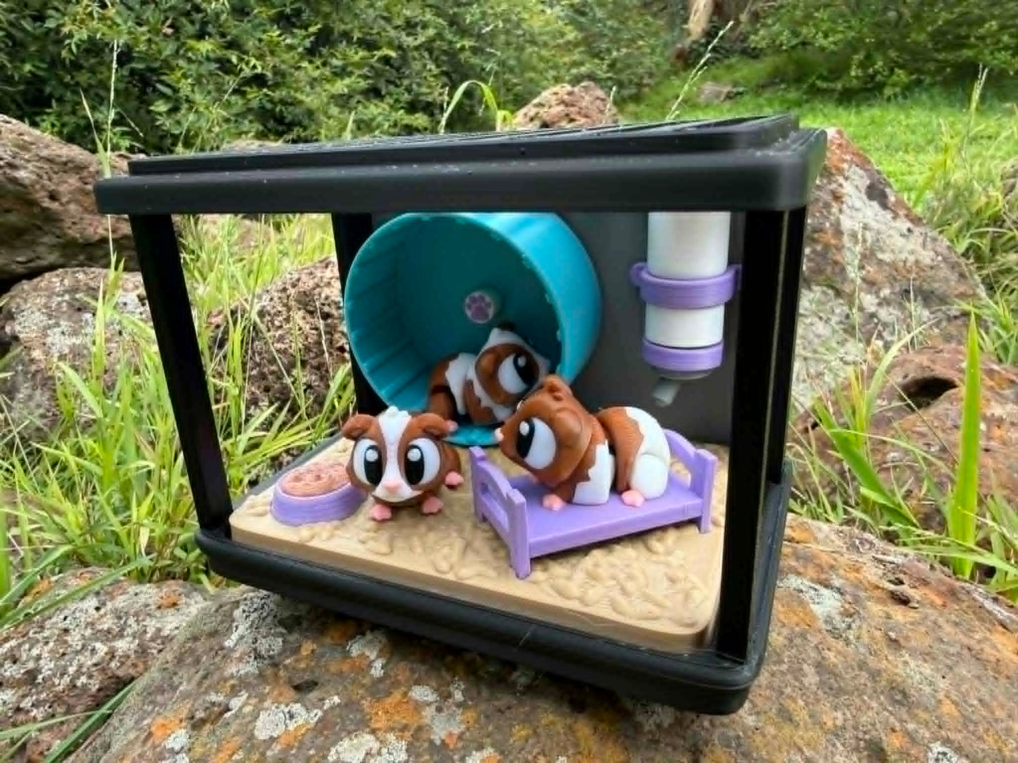 Guinea Pig Playground Mini Habitat – Spinning Wheel + 3 Cute Guinea Pigs | 3D Printed Small‑World Scene