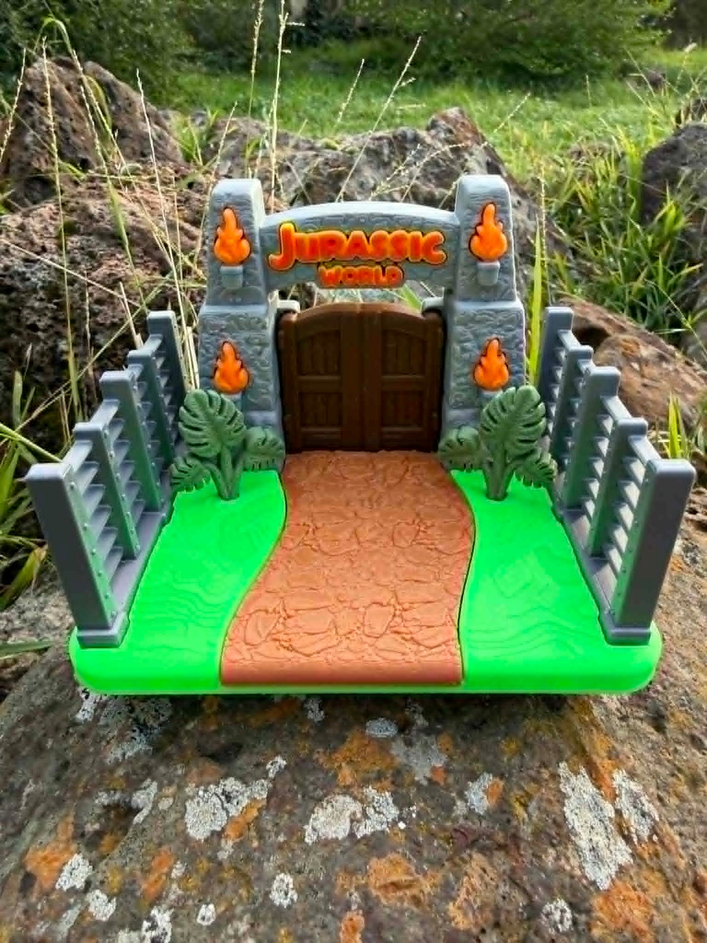 Two Triceratops Playset with Jurassic‑Style Gate | 3D Printed Dino Habitat