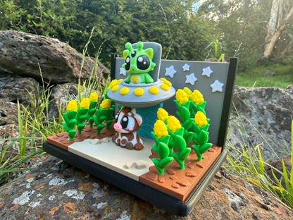 Alien & Cow Abduction Mini Habitat