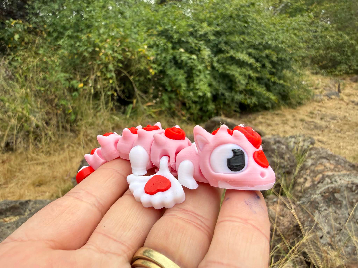 Heart Mini Dragon with Rose – Cute Articulated 3D Printed Gift