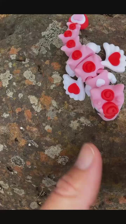 Heart Mini Dragon with Rose – Cute Articulated 3D Printed Gift