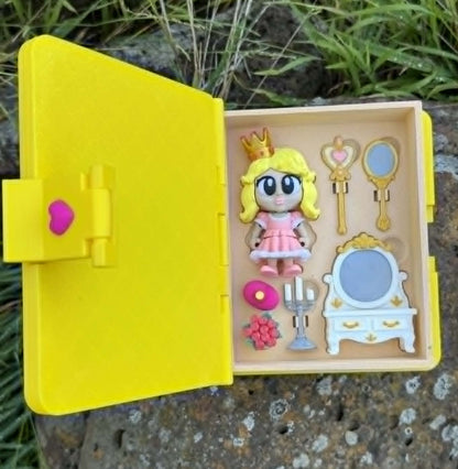 Princess Story Box Book – Articulated Princess, Castle & Mini Accessories
