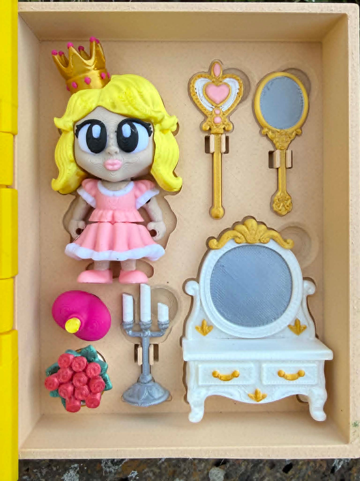 Princess Story Box Book – Articulated Princess, Castle & Mini Accessories